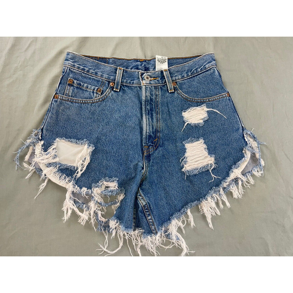 Levi's 550 Vintage Destroyed Cut Off 100% Cotton Denim Jean Shorts. Size 30, GUC